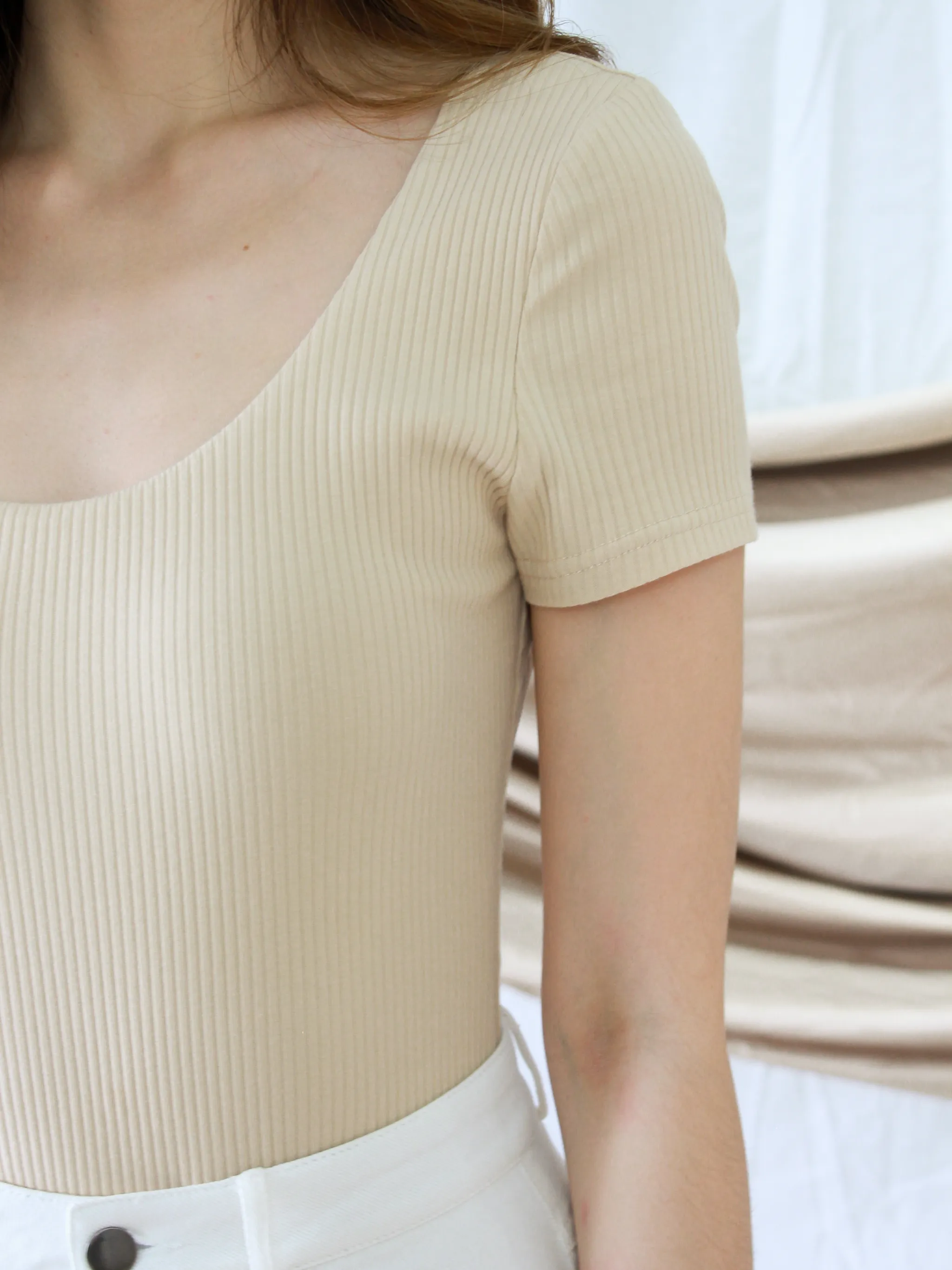 Austin Scoop-back Sleeved Bodysuit in Beige