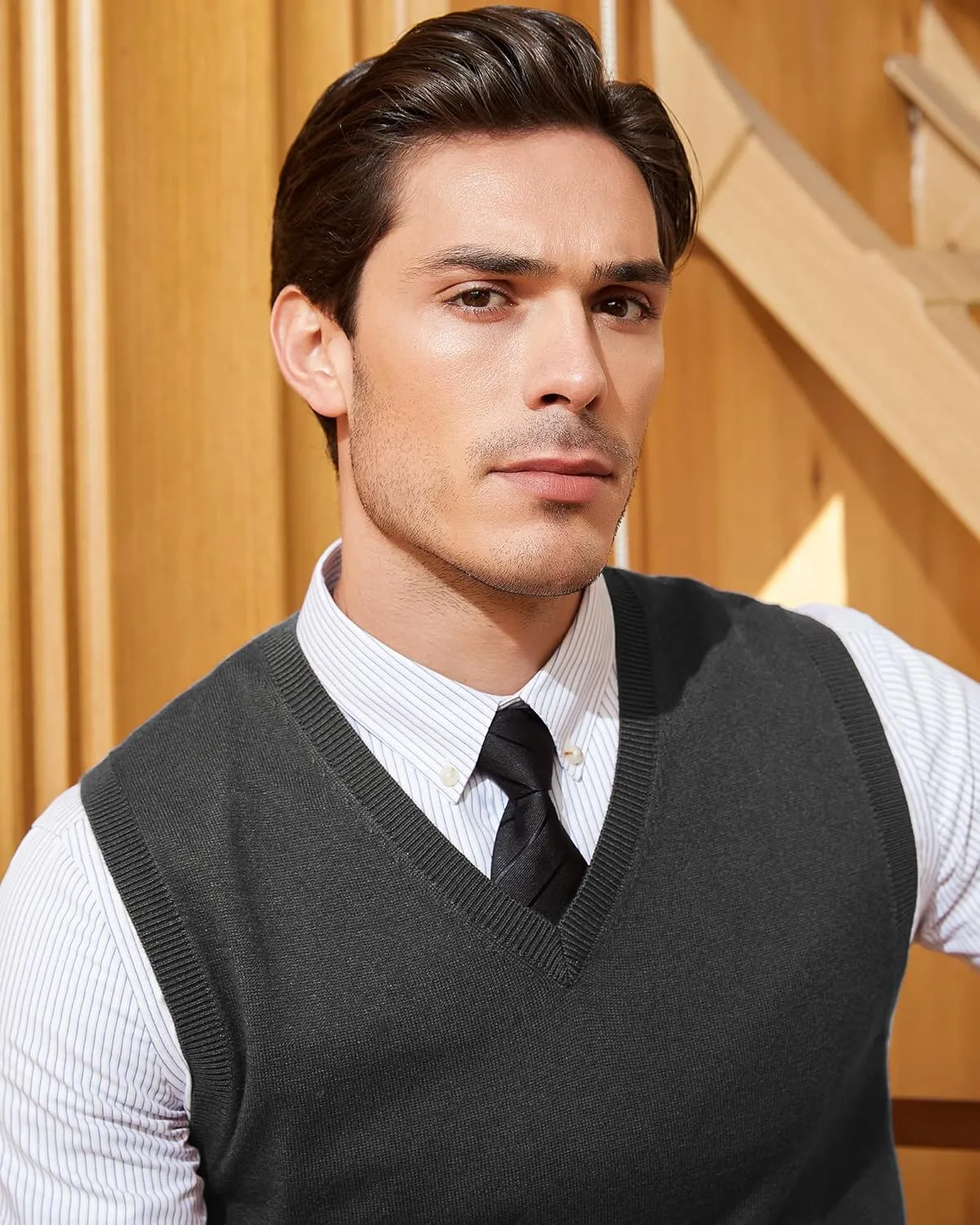 Kallspin Men's Wool Blended Vest Sweater Relaxed Fit V Neck Sleeveless Knitted Pullover