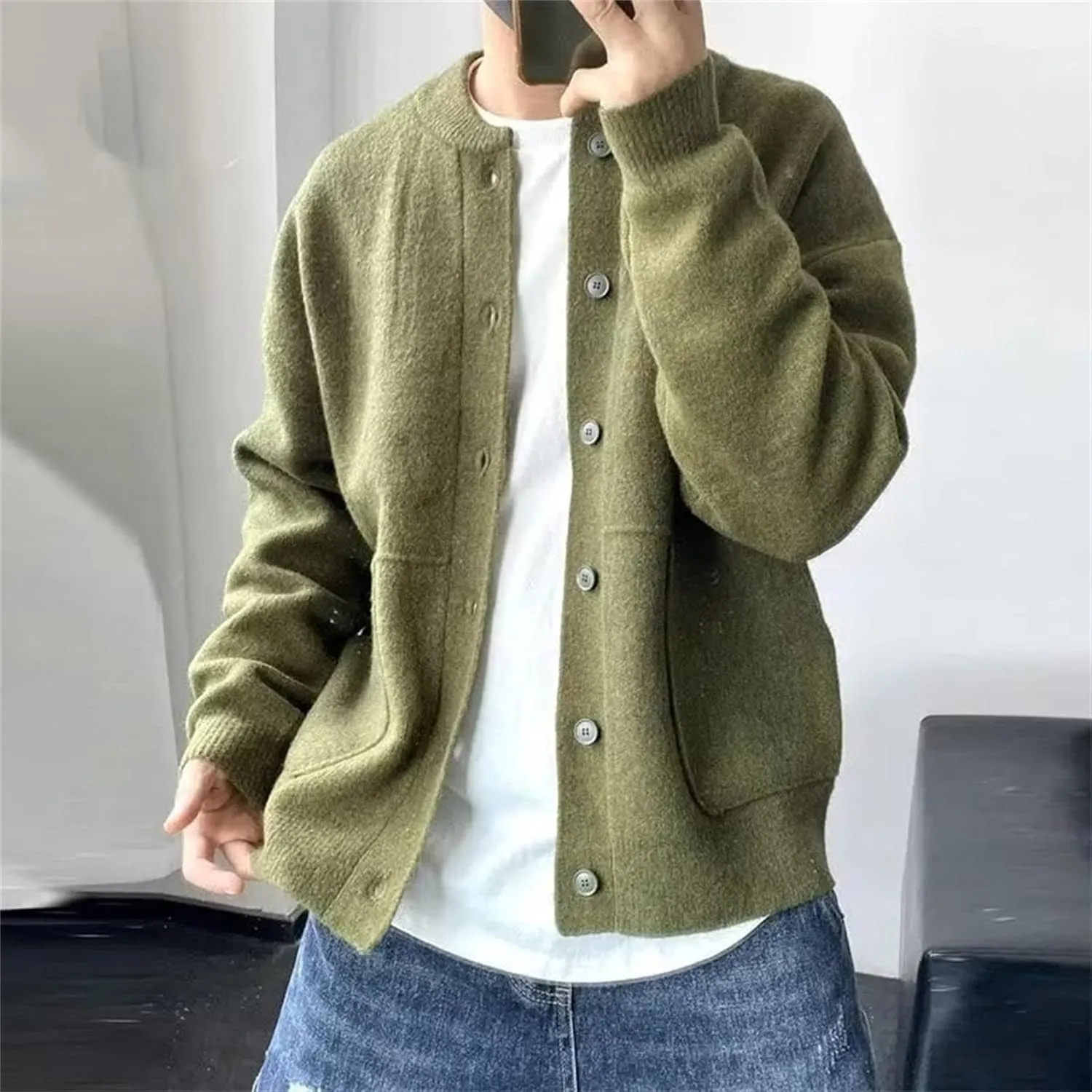 Men's Loose Fit Button Down Sweater Knitted Crew Neck Casual Sweater Cardigan Fashion Long Sleeve Sweaters