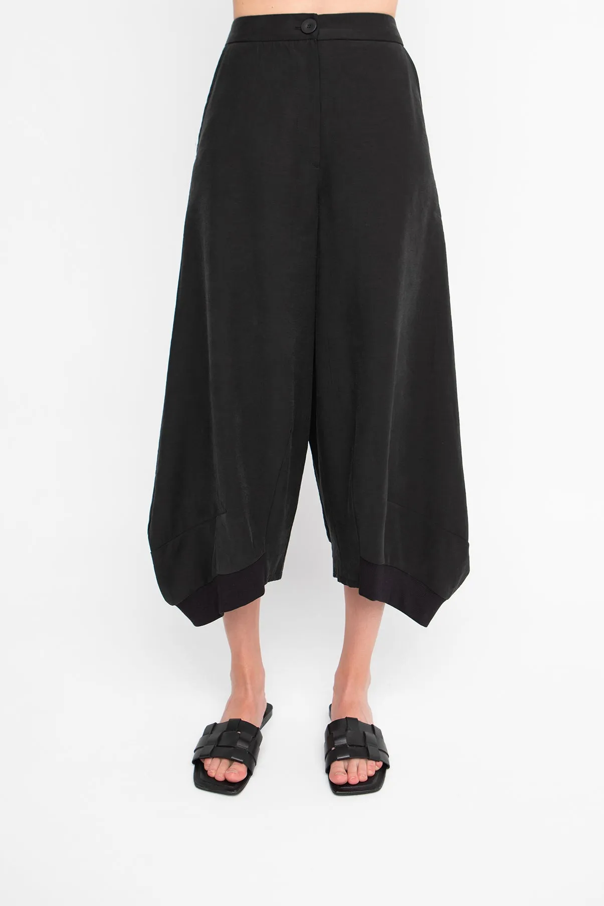 Ozai N Ku Black Culottes