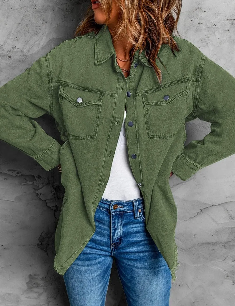 Vetinee Womens Oversized Button Up Frayed Hem Shacket Long Sleeve Pockets Denim Jean Jacket