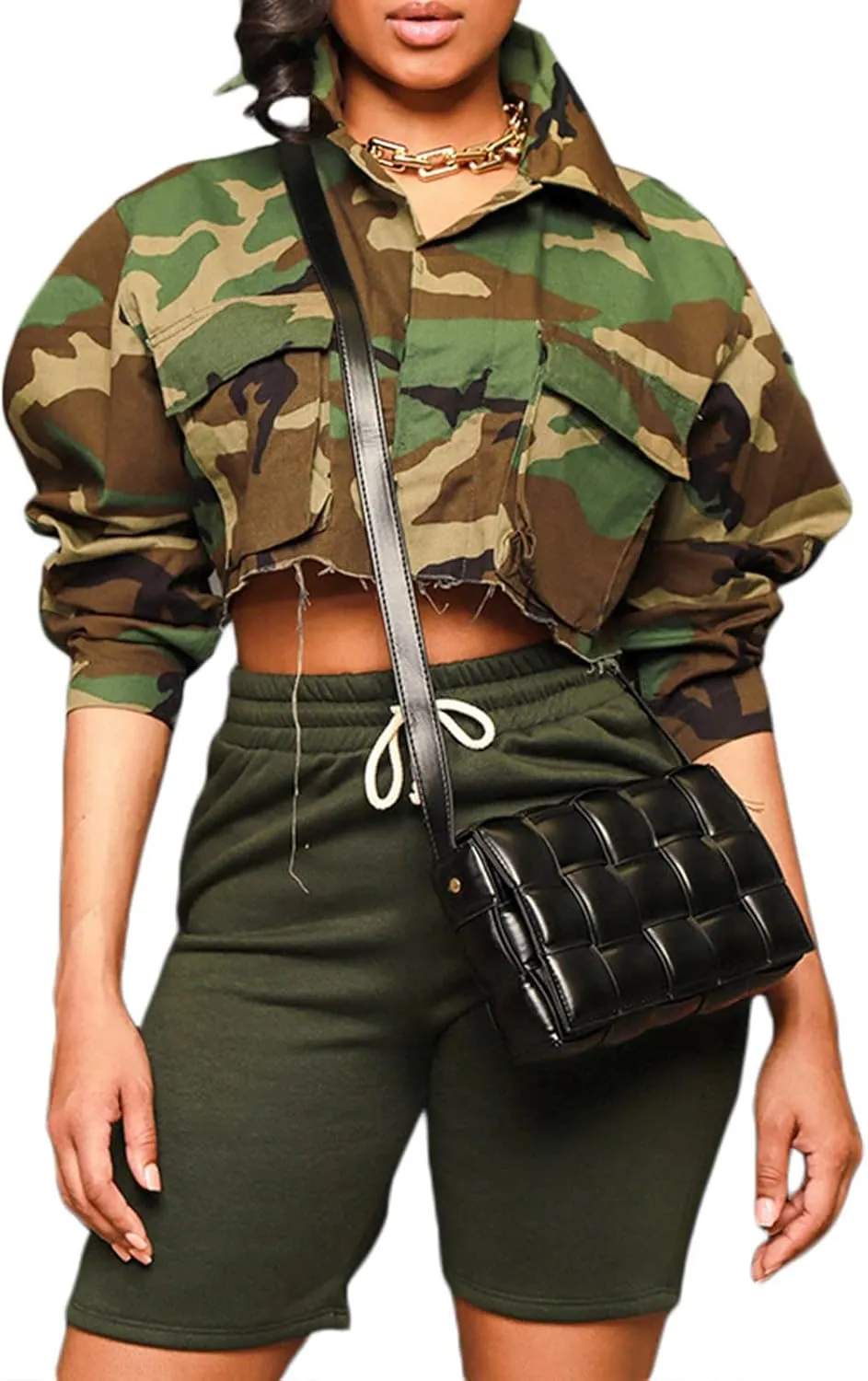 Voghtic Camo Coat for Women Lapel Neck Button Down Camouflage Cropped Jackets Tops with Multi Cargo Pockets