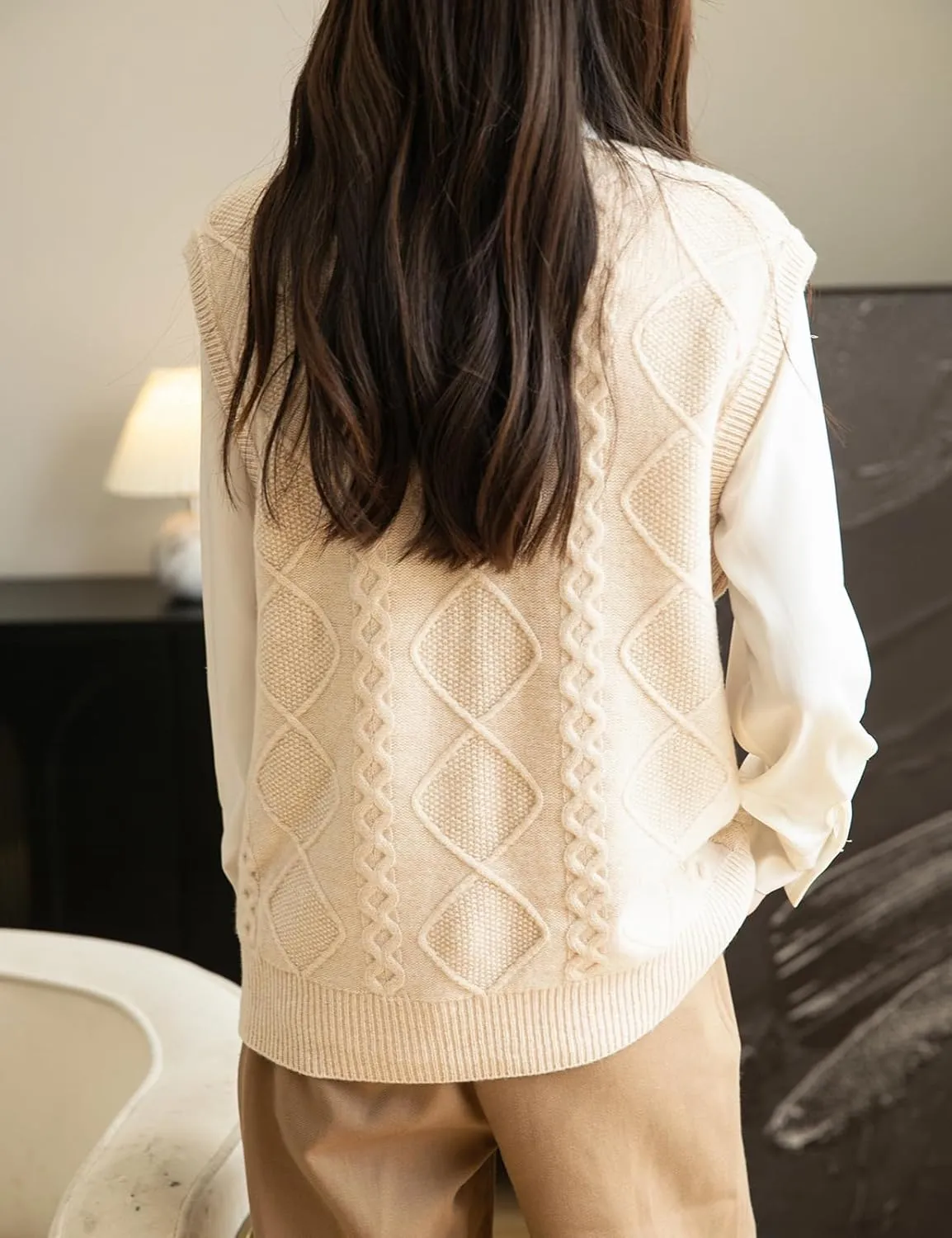 Women's 100% Merino Wool Sweater Vest 2025 Fall Winter Crew Neck Button Down Sleeveless Cable Knit Sweater Vest