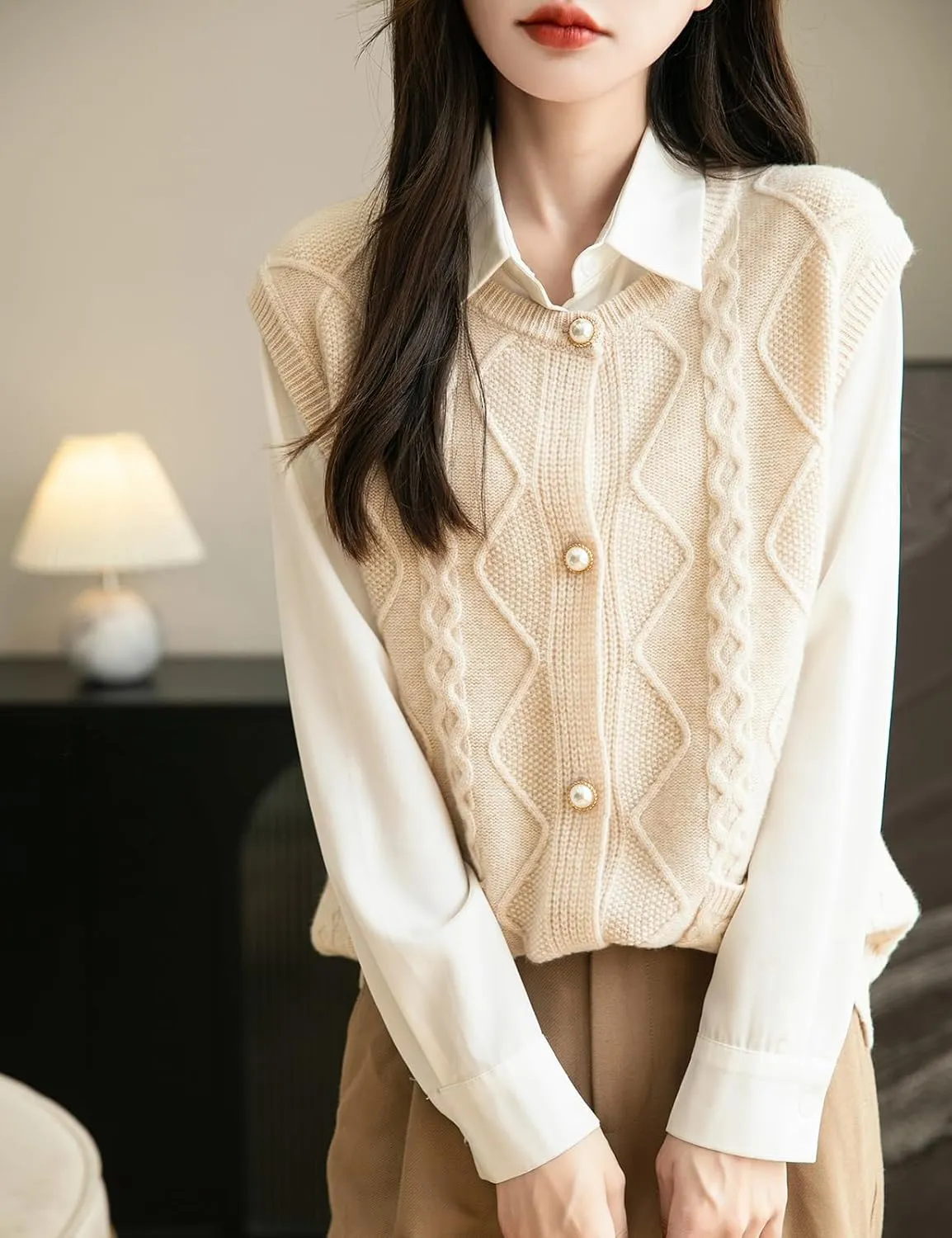 Women's 100% Merino Wool Sweater Vest 2025 Fall Winter Crew Neck Button Down Sleeveless Cable Knit Sweater Vest