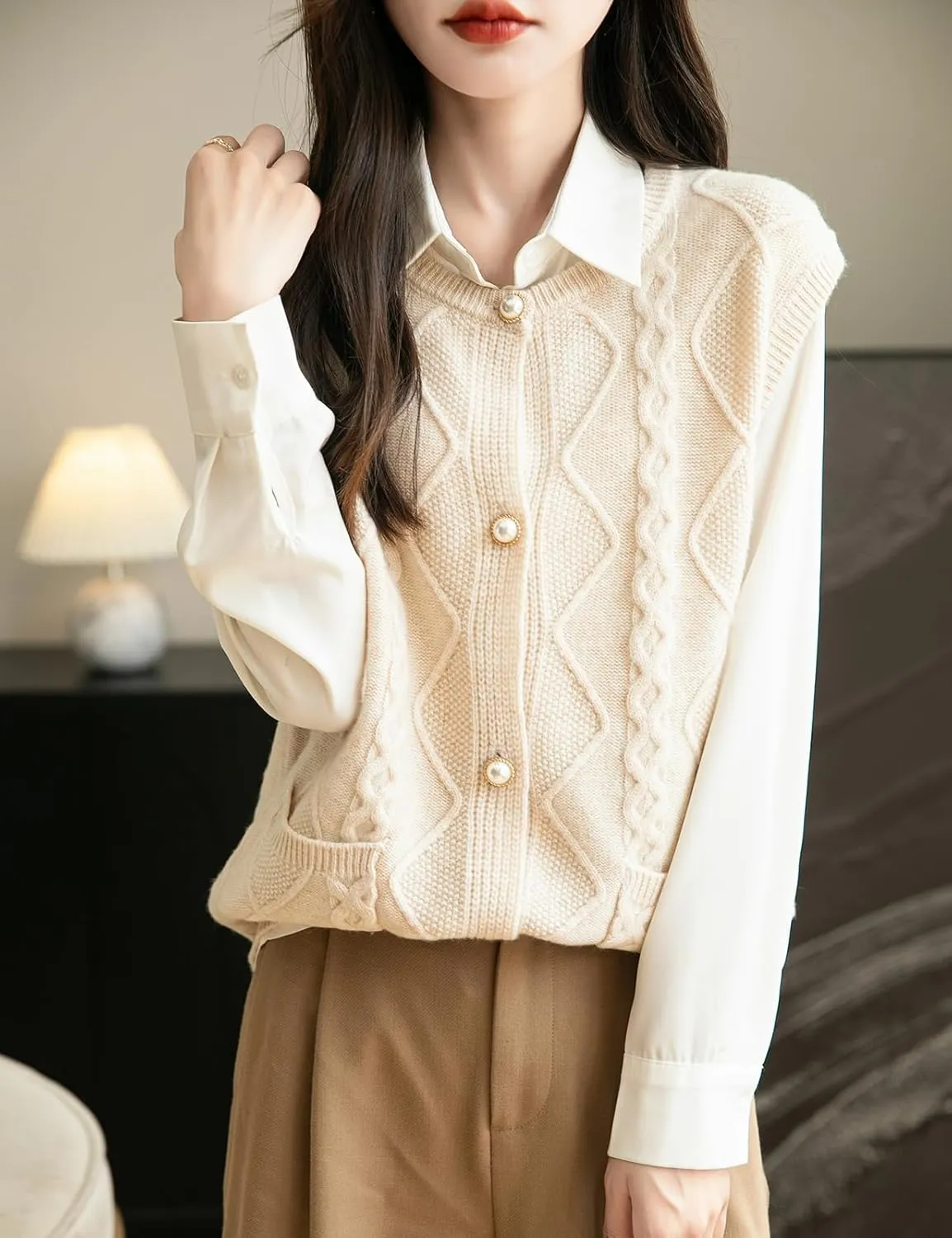 Women's 100% Merino Wool Sweater Vest 2025 Fall Winter Crew Neck Button Down Sleeveless Cable Knit Sweater Vest