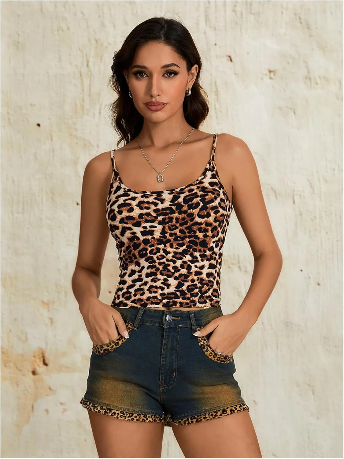 Women's Y2K Leopard Print Cami Crop Tops Square Neck Spaghetti Strap Camisole Cheetah Tank Top