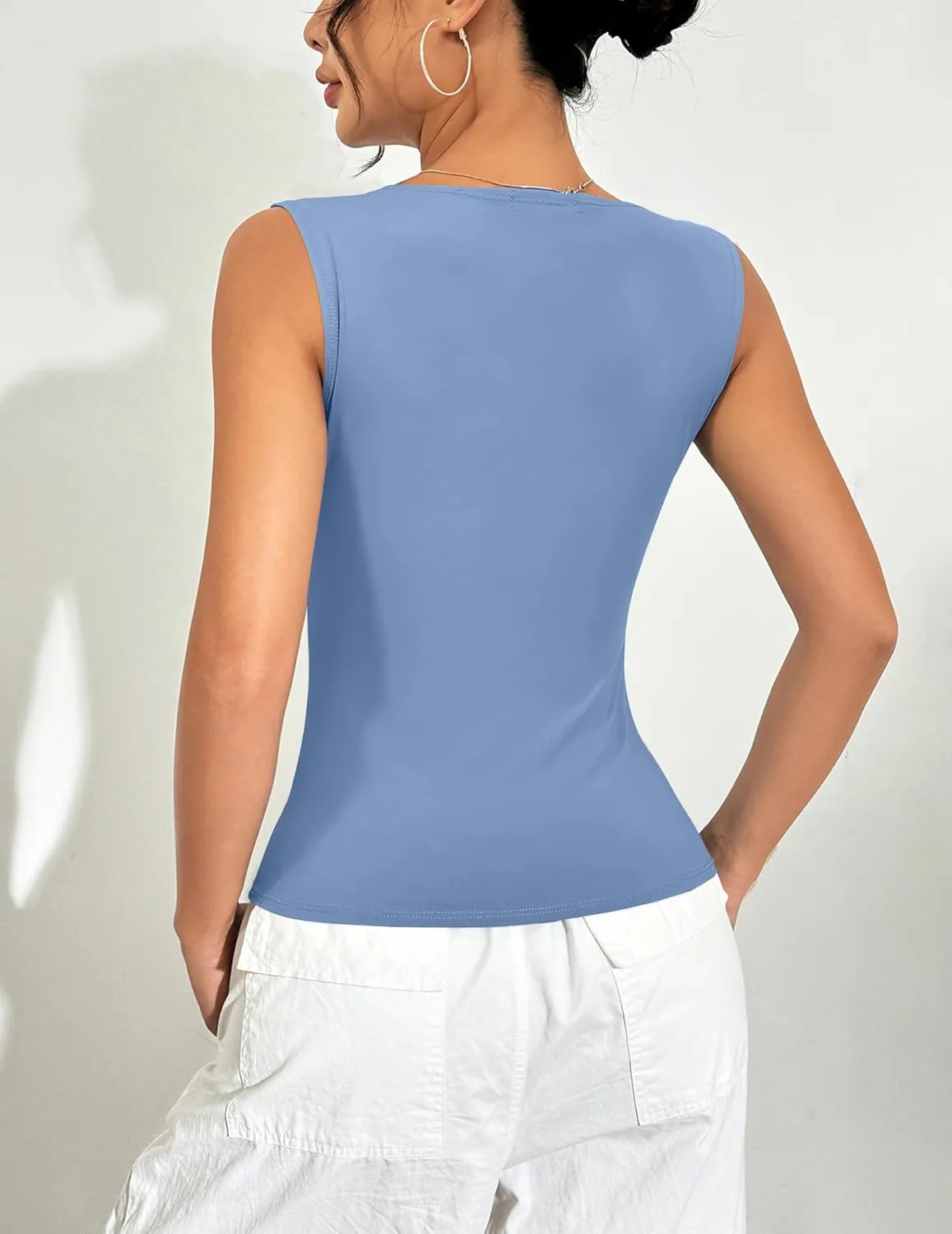 Zeagoo Women's Going Out Tops Slim Fit Sleeveless Crop Tank Tops Crew Neck Sexy Basic Tee 2025 Y2k Fashion Outfits