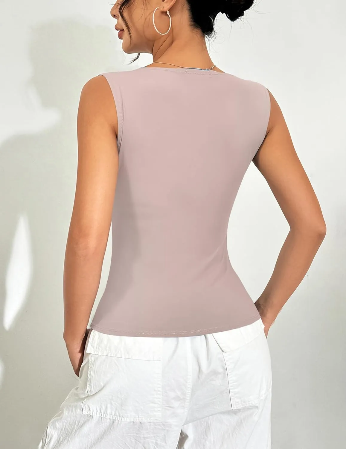 Zeagoo Women's Going Out Tops Slim Fit Sleeveless Crop Tank Tops Crew Neck Sexy Basic Tee 2025 Y2k Fashion Outfits